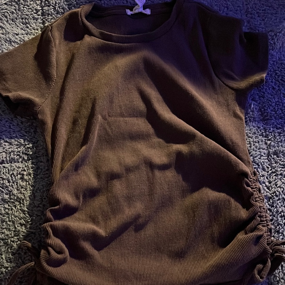 a brown kids/girl shirt!